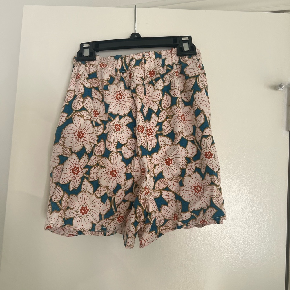 Anthropologie Floral Shorts NWT - Picture 3 of 4